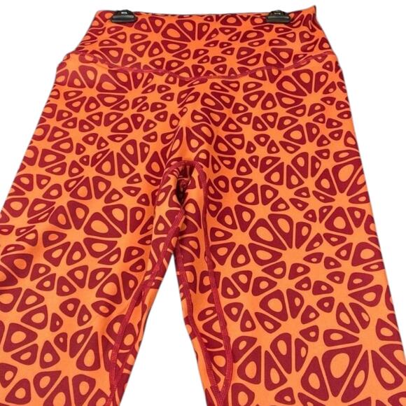 Vitality x Cosmopolitan Women’s Leggings – Orange & Red Geometric Print, Size M - Picture 3 of 5